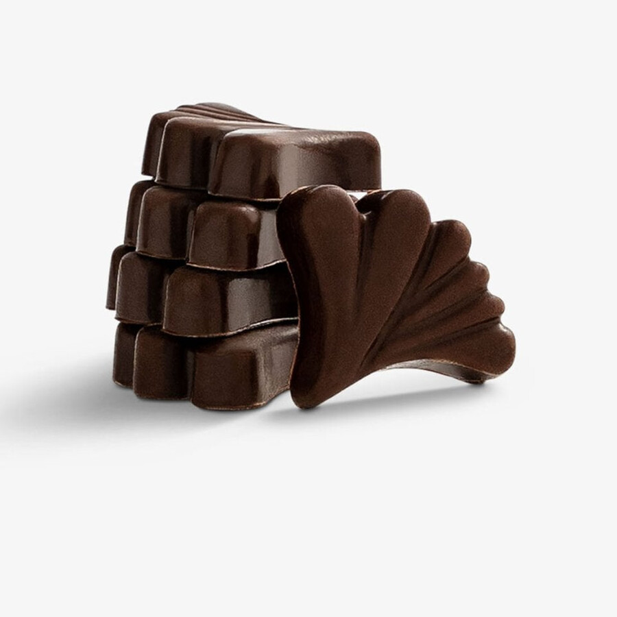 dunkle schokoladensnacks – schweizer genuss pur zum naschen und backen