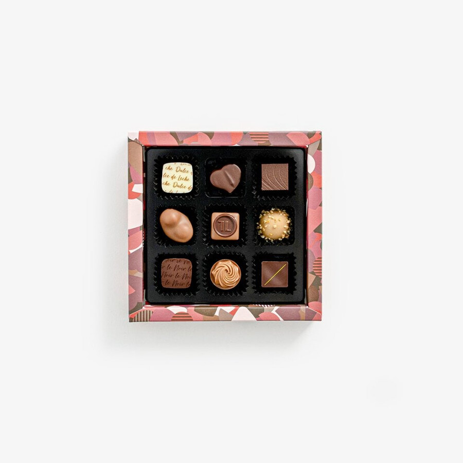 mini-pralinen-auswahl eine köstliche zusammenstellung handgefertigter schokoladenmeisterwerke